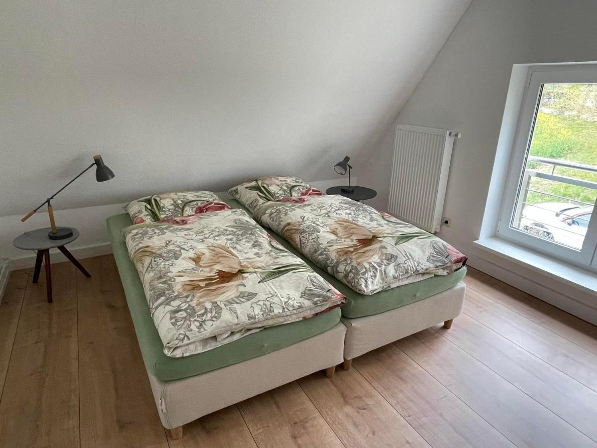 Villa Kleines Haus Am Feld à Rehna Extérieur photo